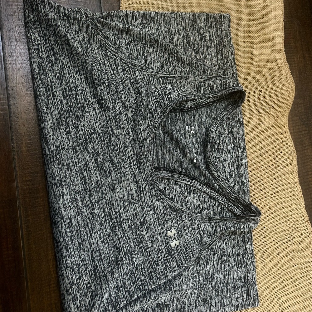 Under Armour Gray Tank Top Heathered Design
